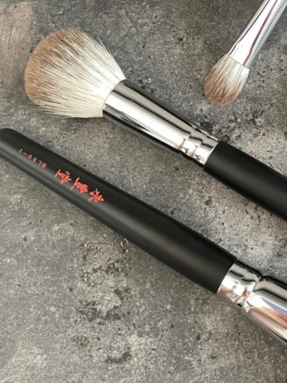 CHIKUHODO EIHODO SILVER FOX CHEEK BRUSH